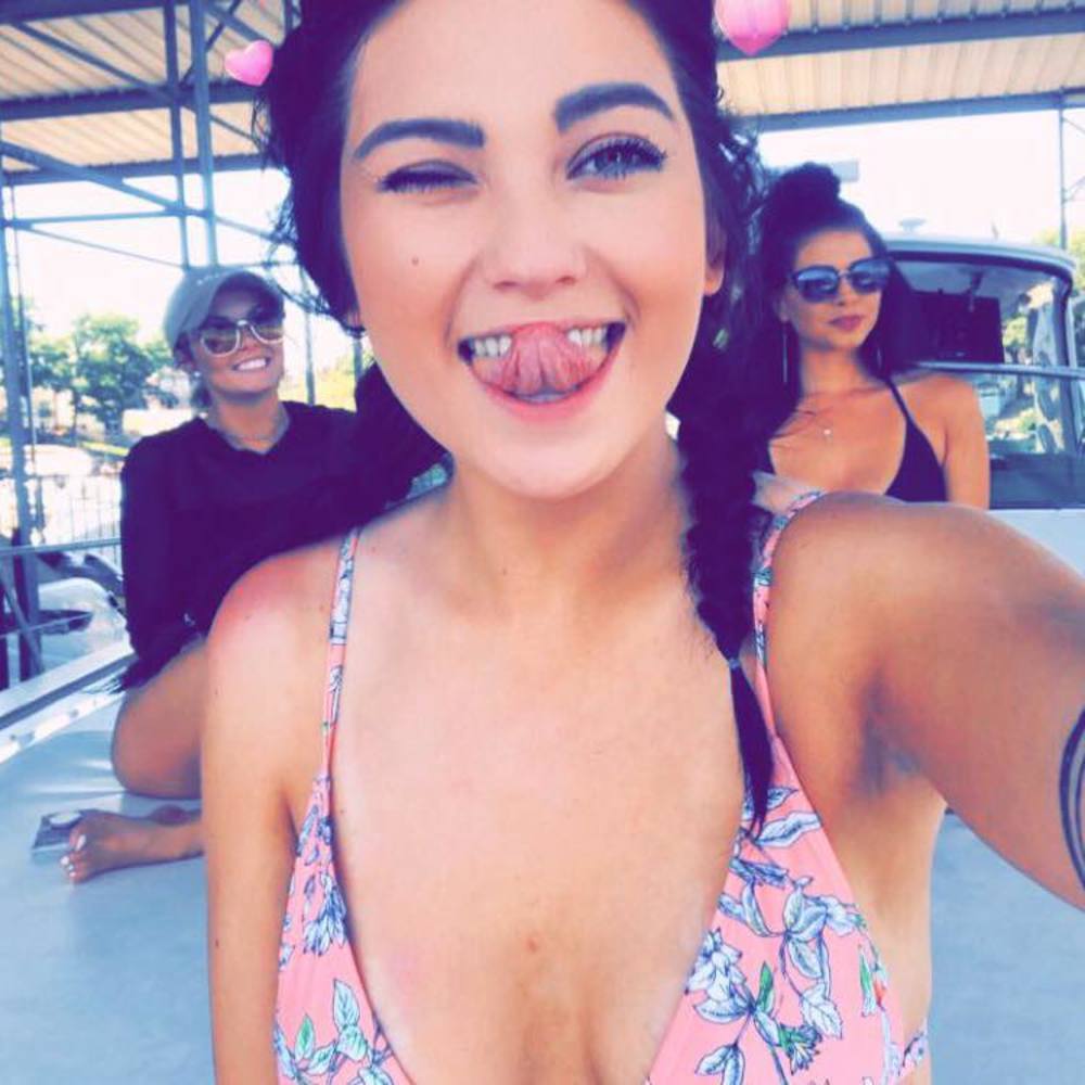 Meet your Posher, Kendra